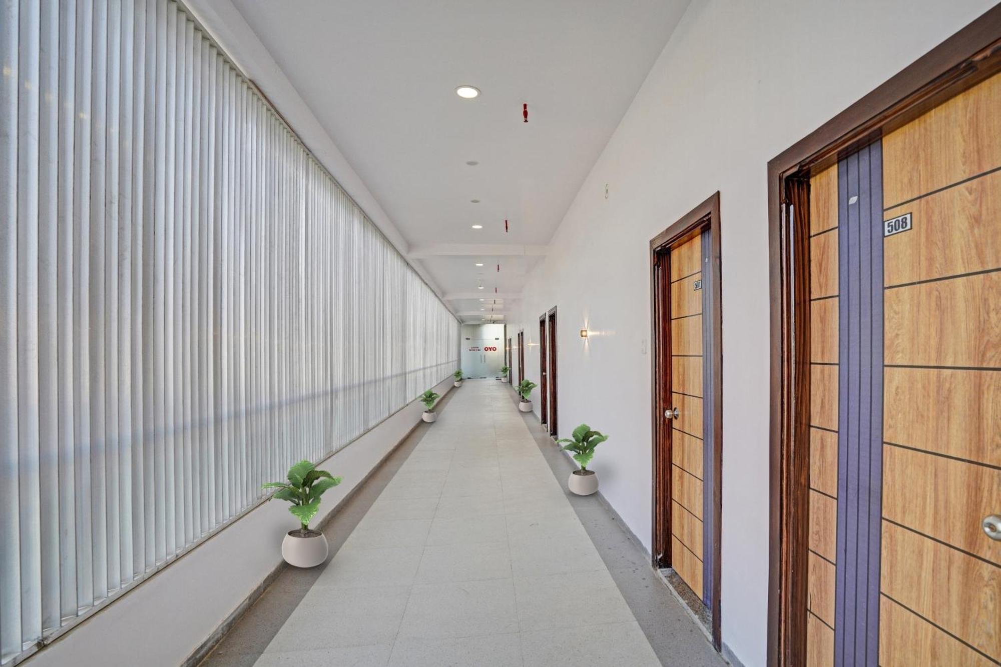 Hotel O Sky View Σουράτ Εξωτερικό φωτογραφία